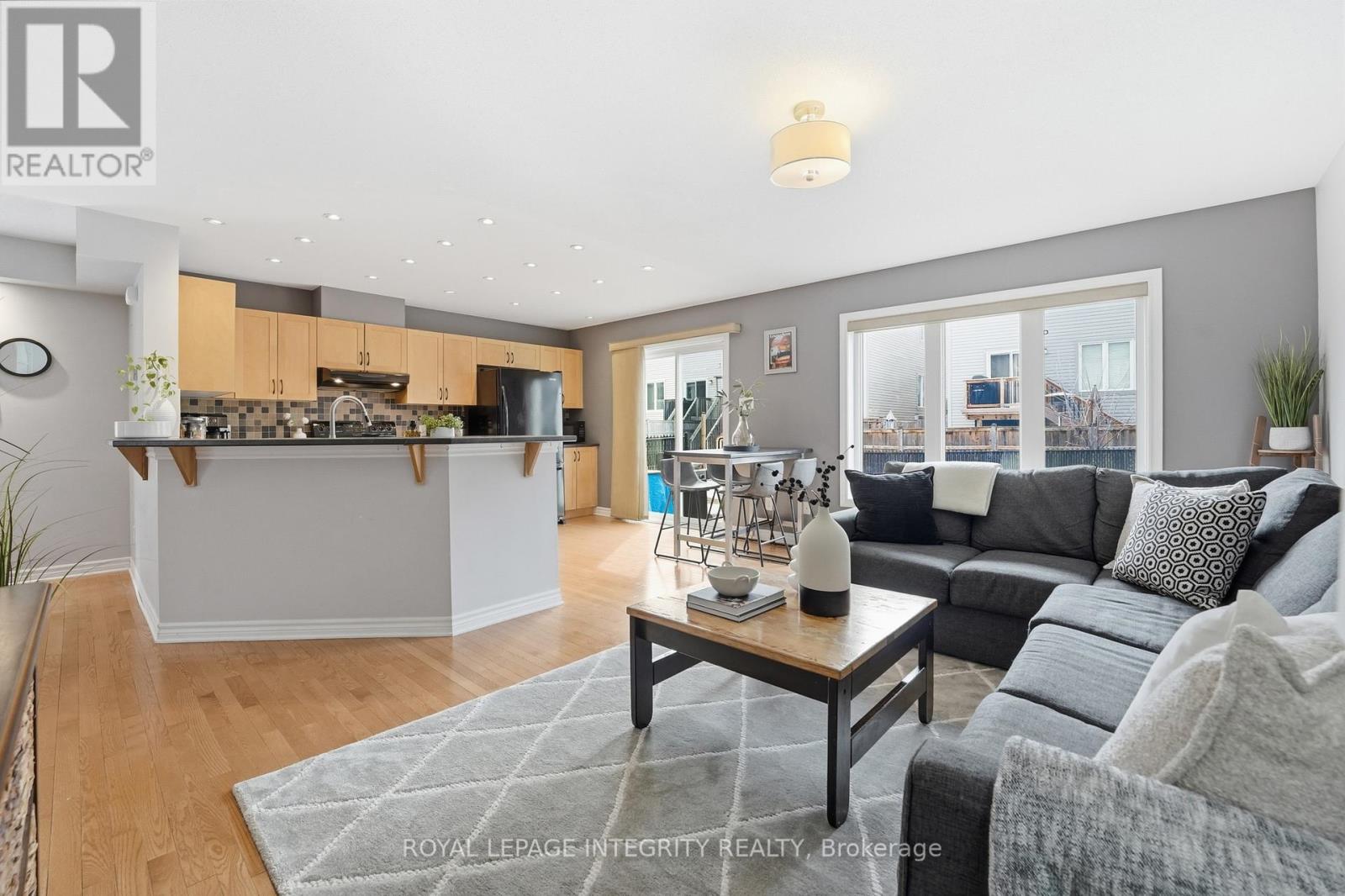 208 AQUILO CRESCENT, Ottawa, Ontario, K2S0L8 — Photo 9