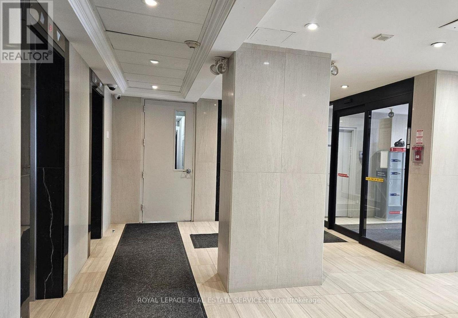 2707 - 735 DON MILLS ROAD, Toronto (Flemingdon Park), Ontario, M3C1T1 — Photo 5