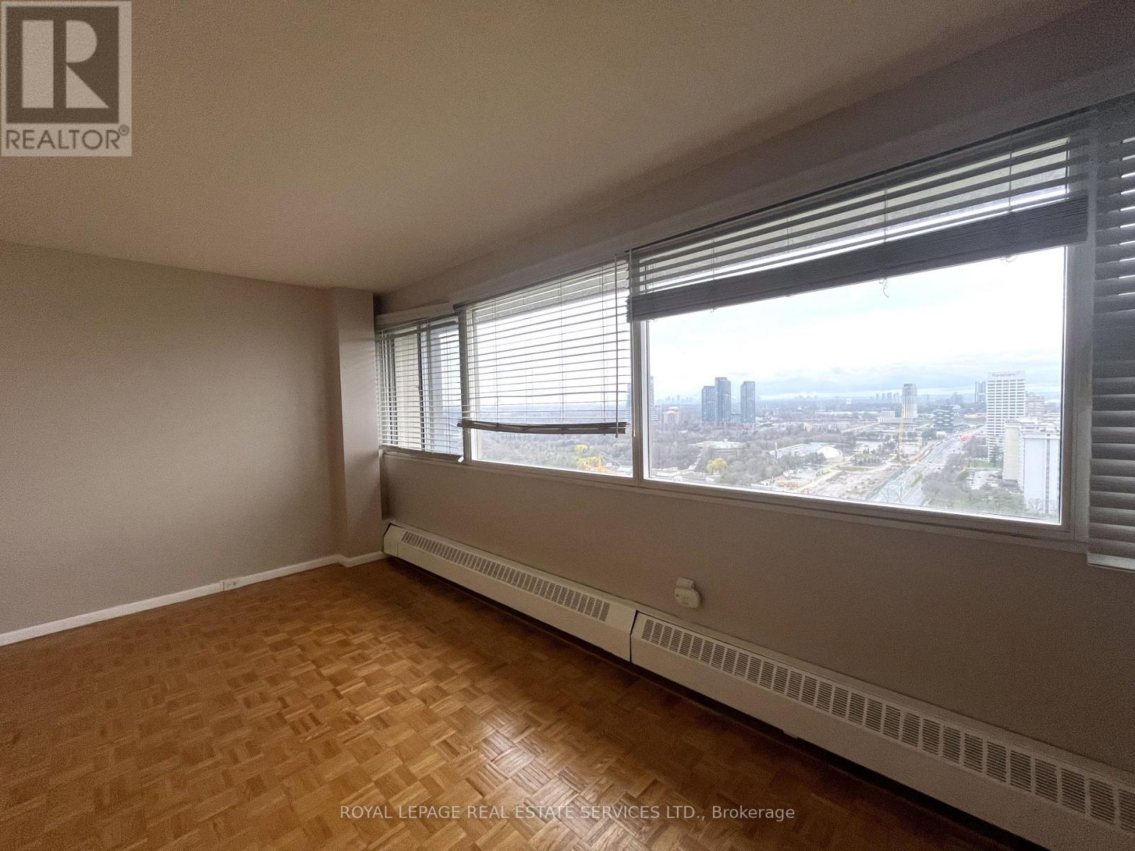 2707 - 735 DON MILLS ROAD, Toronto (Flemingdon Park), Ontario, M3C1T1 — Photo 9