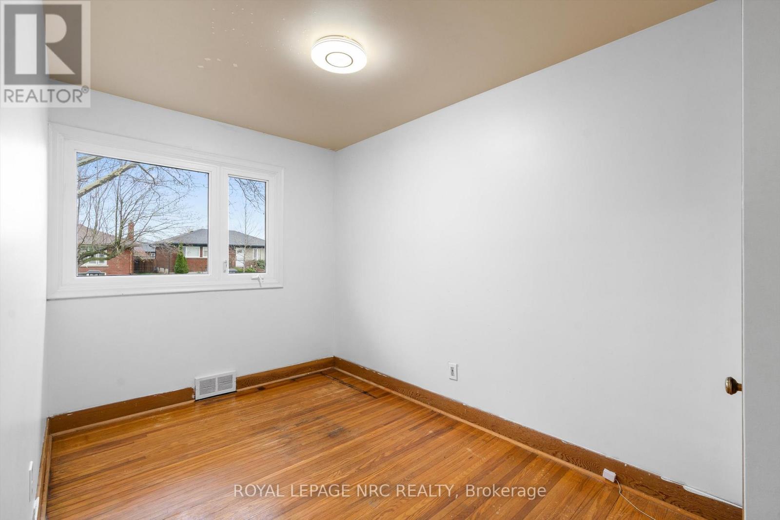 17 MILTON ROAD, St. Catharines (E. Chester), Ontario, L2P3E7 — Photo 18