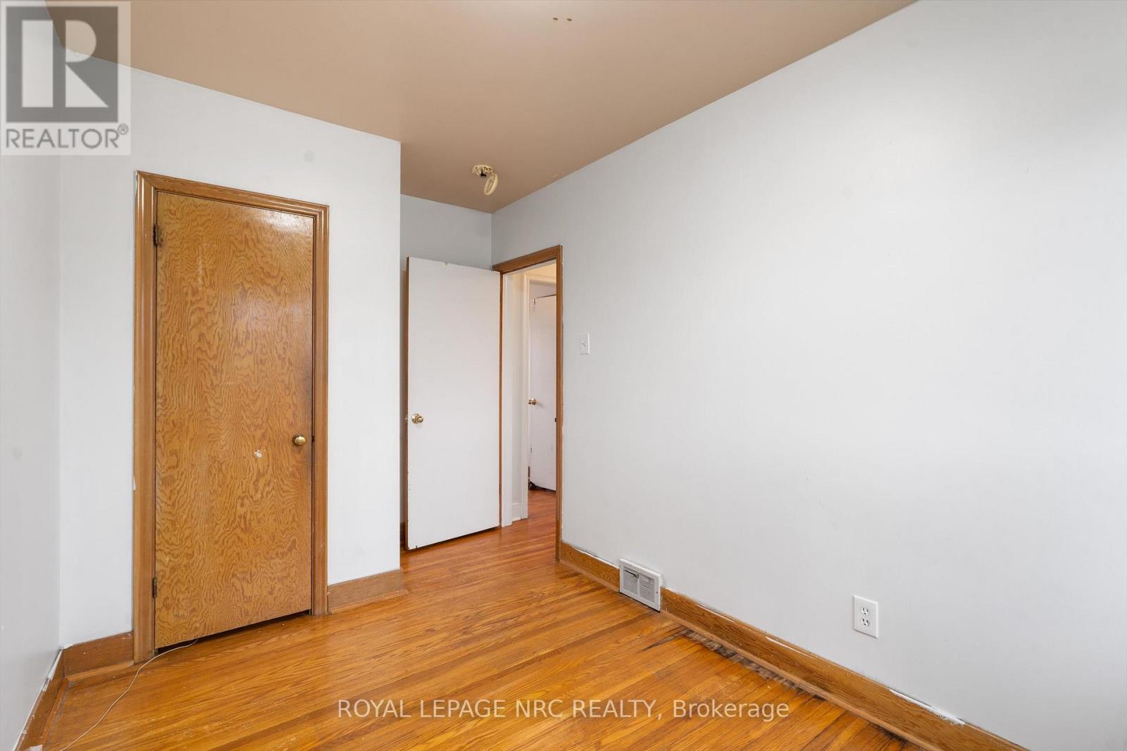 17 MILTON ROAD, St. Catharines (E. Chester), Ontario, L2P3E7 — Photo 19