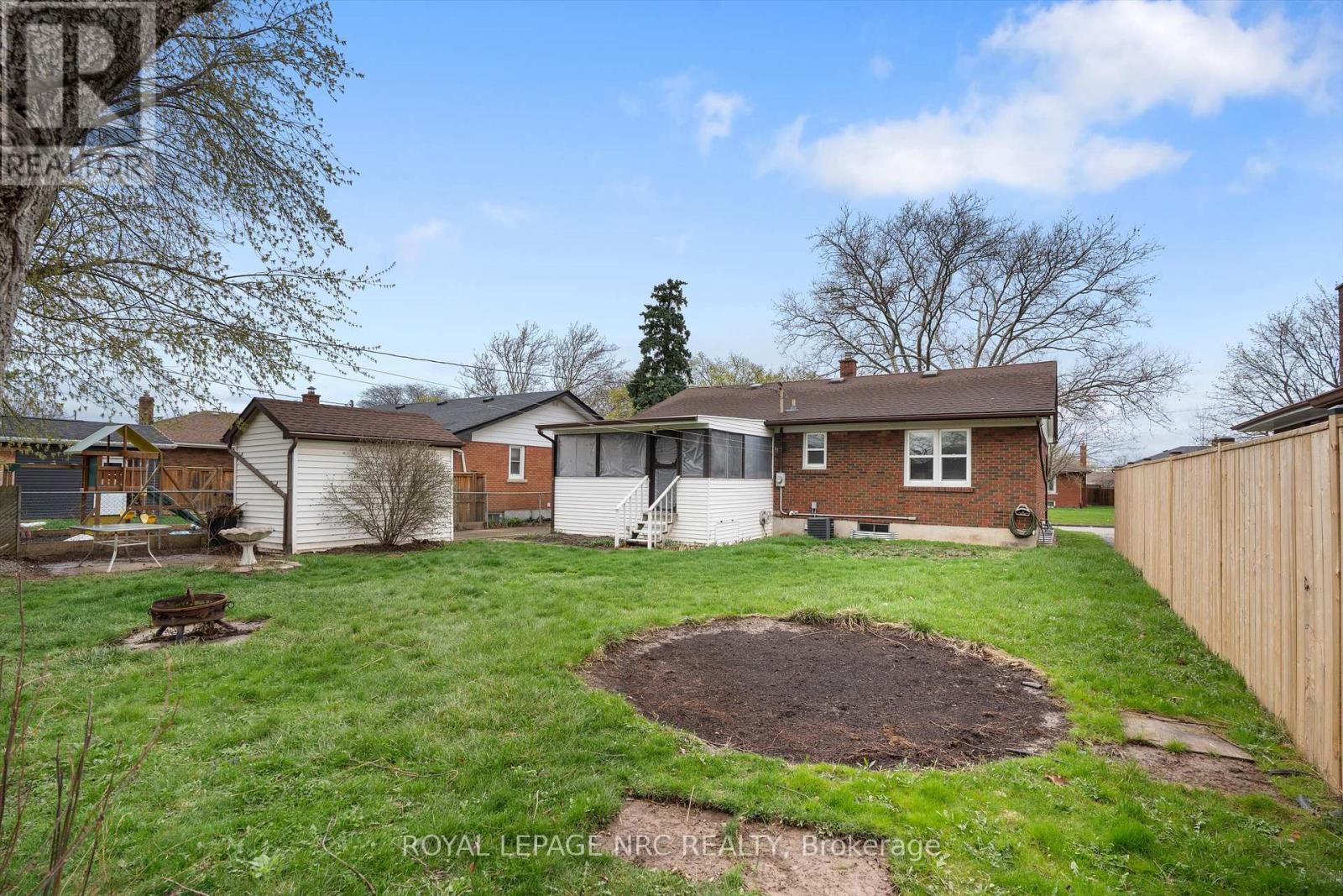 17 MILTON ROAD, St. Catharines (E. Chester), Ontario, L2P3E7 — Photo 32