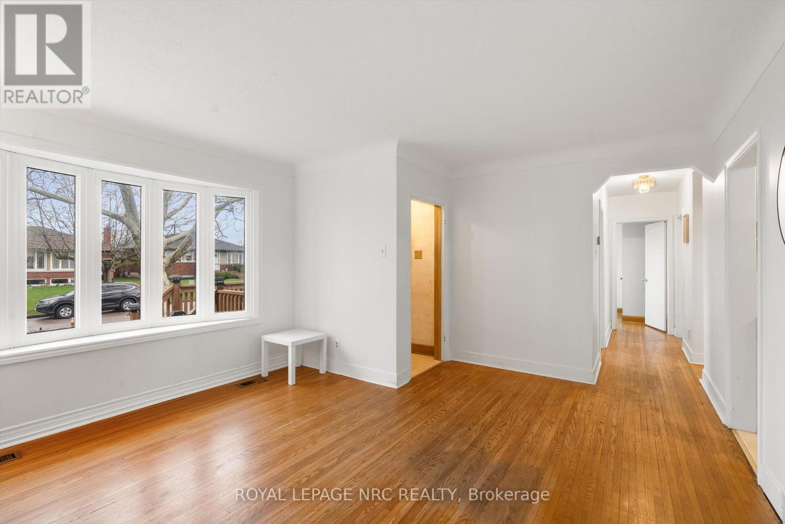 17 MILTON ROAD, St. Catharines (E. Chester), Ontario, L2P3E7 — Photo 6