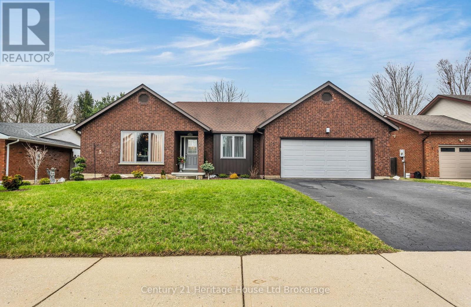 15 GIBSON DRIVE, Tillsonburg, Ontario, N4G5G4 — Photo 11