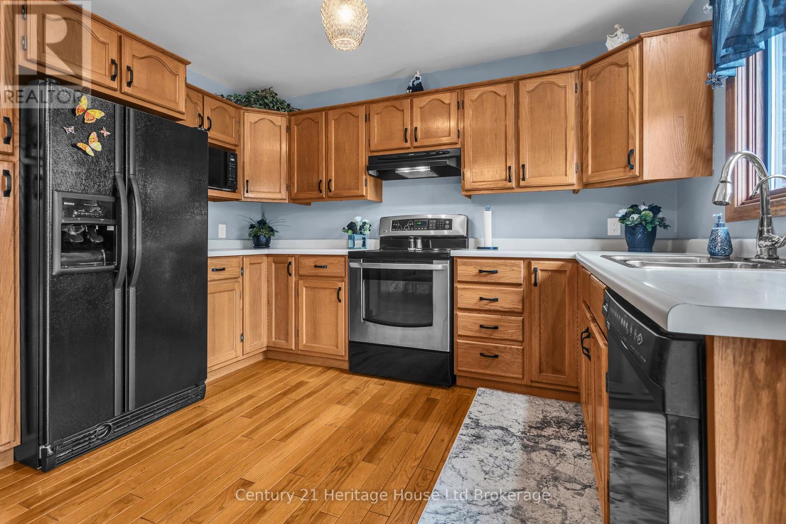 15 GIBSON DRIVE, Tillsonburg, Ontario, N4G5G4 — Photo 37