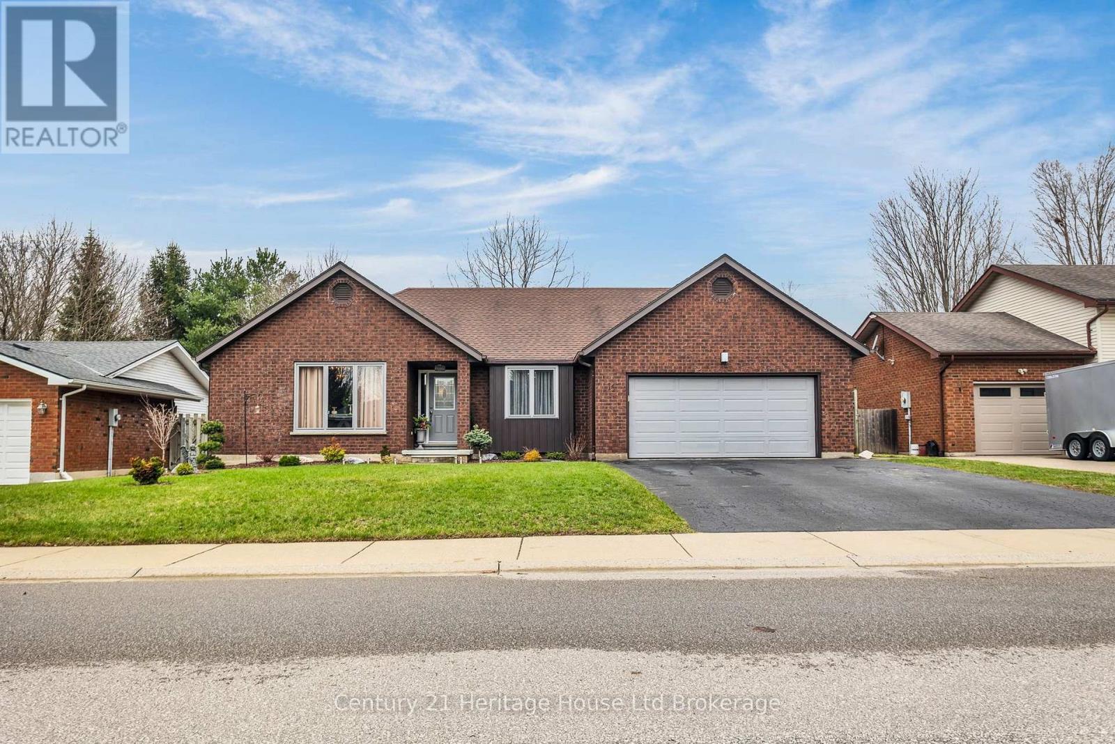 15 GIBSON DRIVE, Tillsonburg, Ontario, N4G5G4 — Photo 9