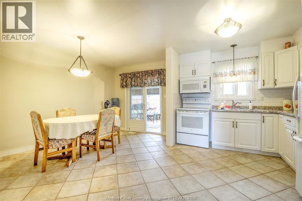 9445 ALTEN DRIVE, Windsor, Ontario, N8R1V9 — Photo 2