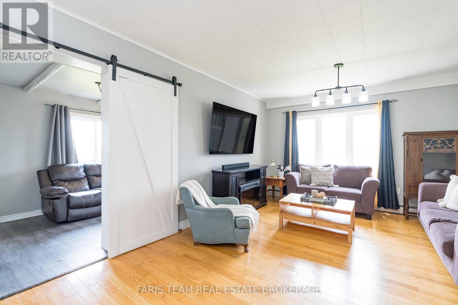 160 LAFONTAINE ROAD W, Tiny, Ontario, L9M0H1 — Photo 10