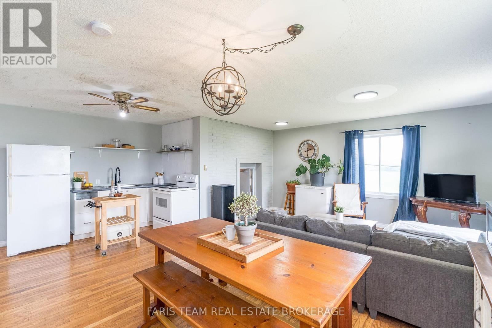 160 LAFONTAINE ROAD W, Tiny, Ontario, L9M0H1 — Photo 42