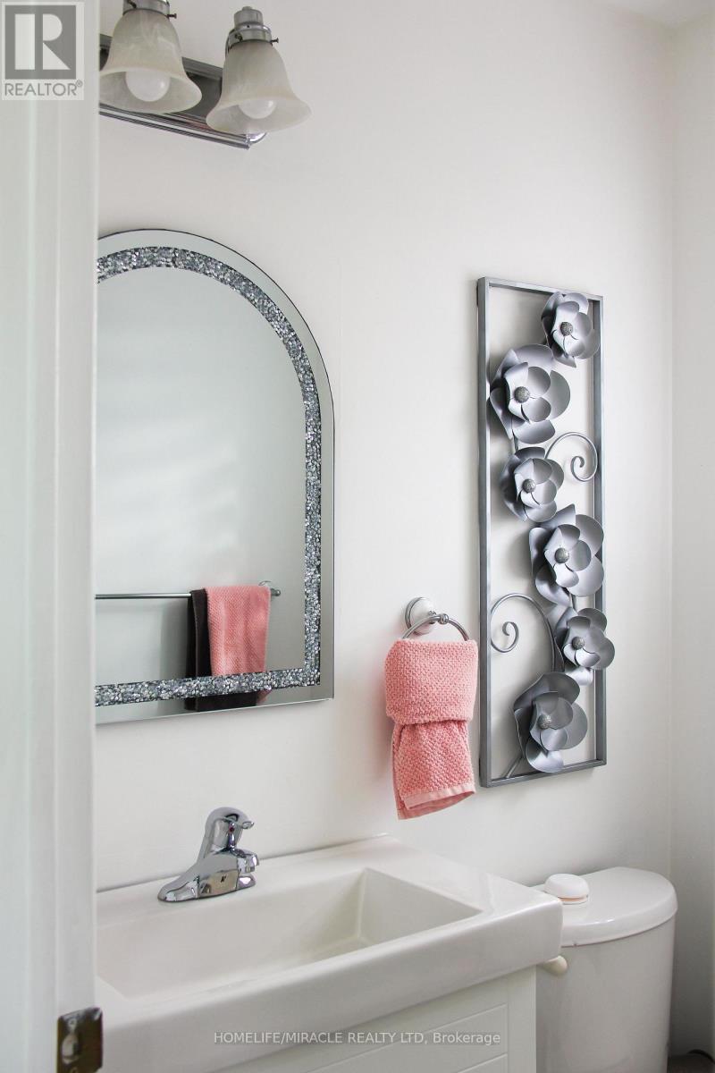 60 BUSHMILL CIRCLE, Brampton (Fletcher's Meadow), Ontario, L7A0K8 — Photo 14