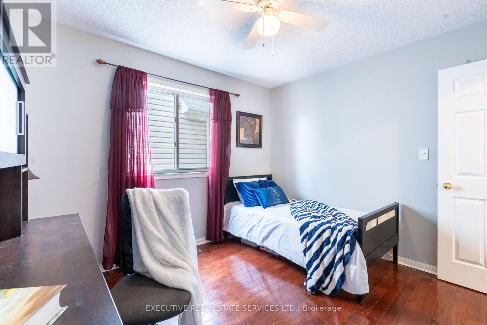 20 WETMEADOW DRIVE E, Brampton (Fletcher's Meadow), Ontario, L7A2T6 — Photo 4