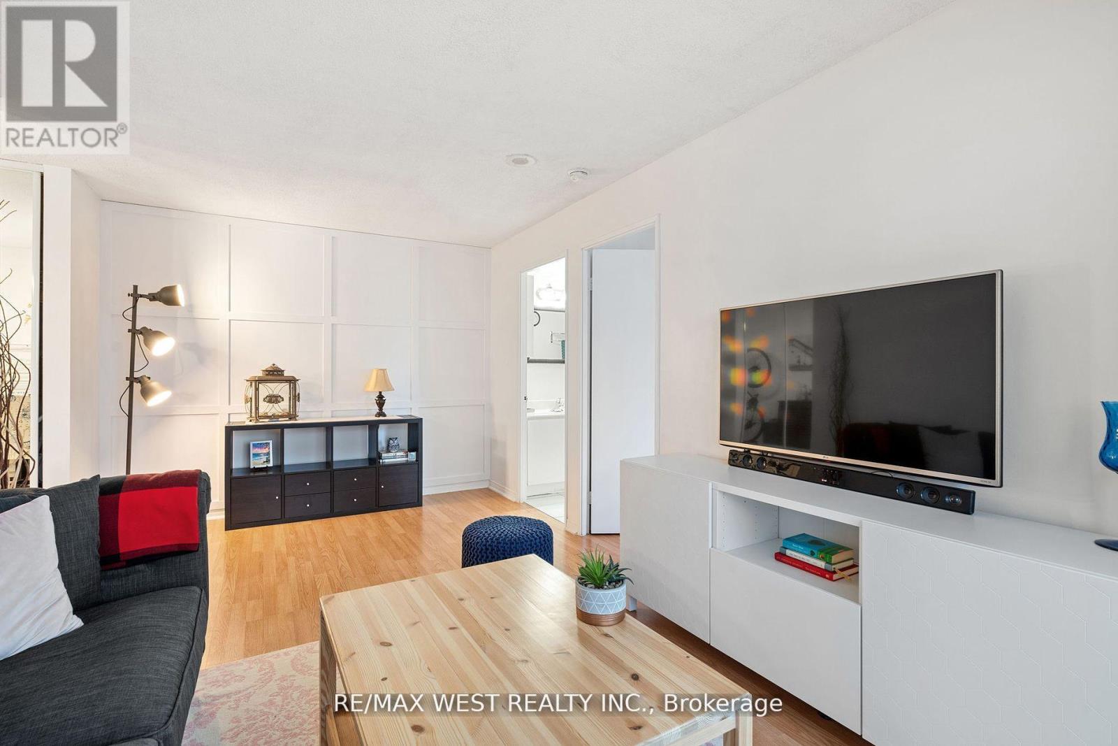 316 - 155 HILLCREST AVENUE, Mississauga (Cooksville), Ontario, L5B3Z2 — Photo 4