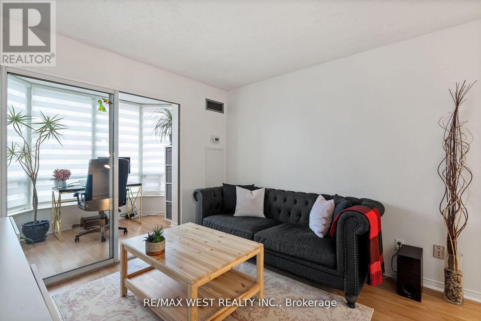 316 - 155 HILLCREST AVENUE, Mississauga (Cooksville), Ontario, L5B3Z2 — Photo 6