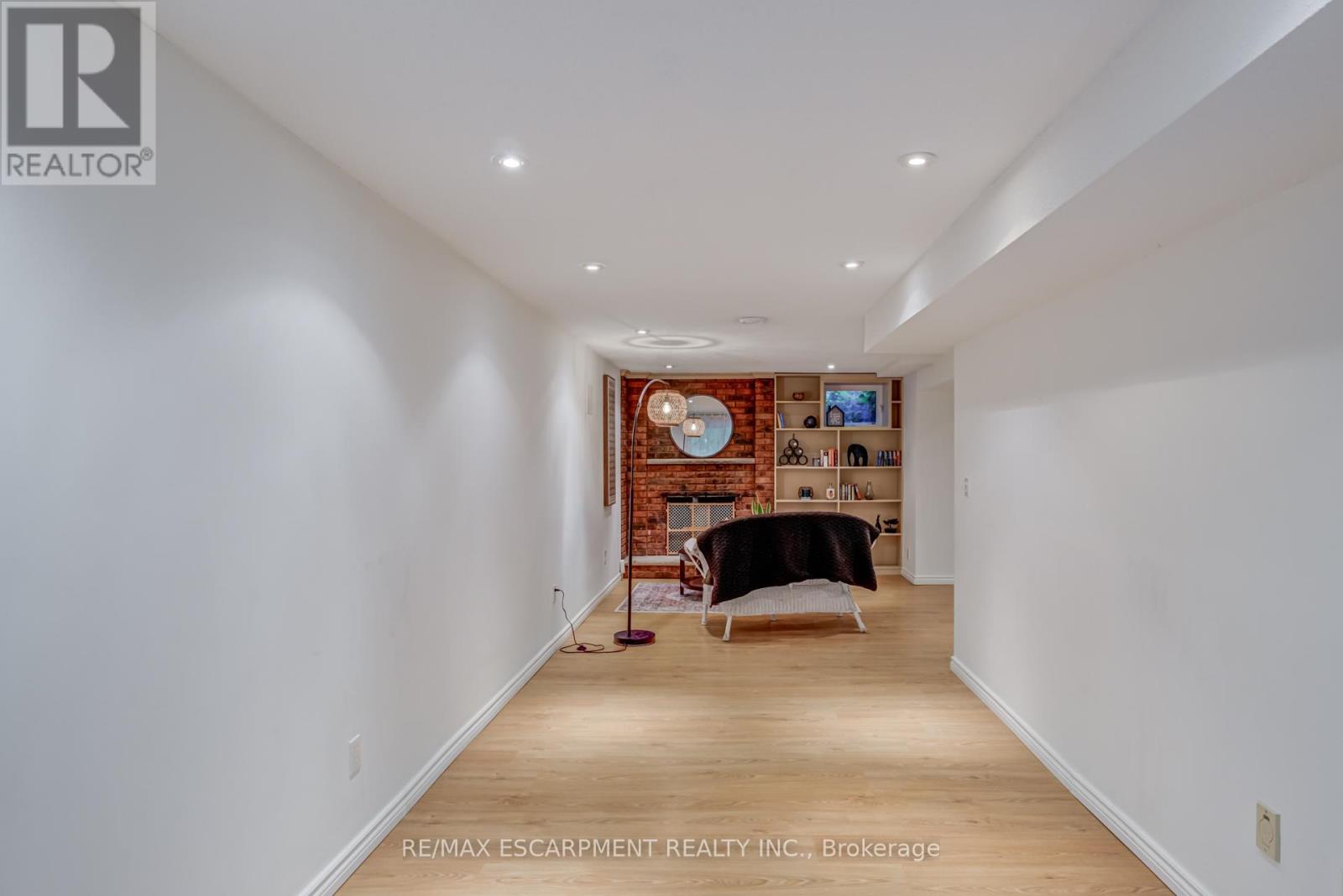 5 - 1560 KERNS ROAD, Burlington (Tyandaga), Ontario, L7P3A7 — Photo 37