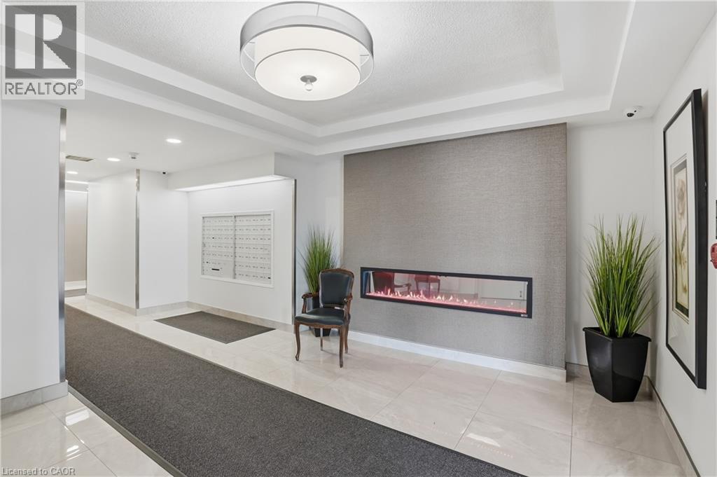 3497 UPPER MIDDLE Road Unit# 108, Burlington, Ontario, L7M4T6 — Photo 2