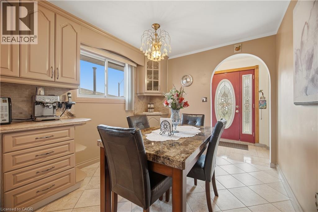 31 SUMMERCREST Drive, Hamilton, Ontario, L8K6G5 — Photo 16