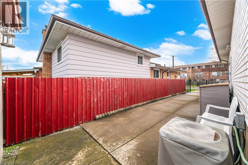 31 SUMMERCREST Drive, Hamilton, Ontario, L8K6G5 — Photo 44