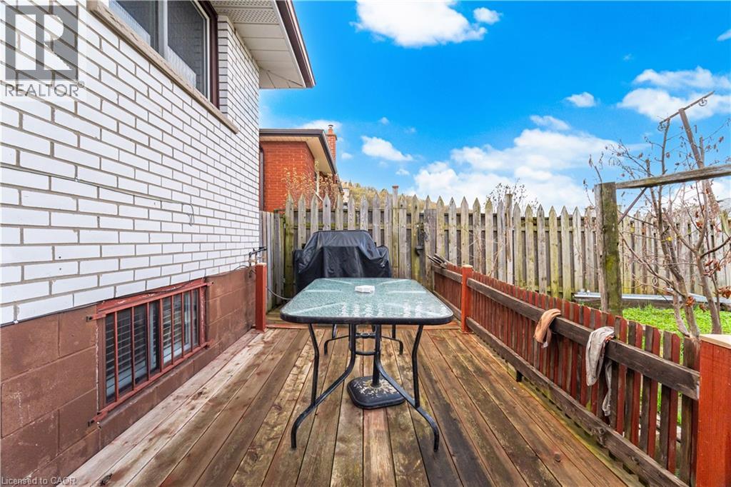 31 SUMMERCREST Drive, Hamilton, Ontario, L8K6G5 — Photo 47