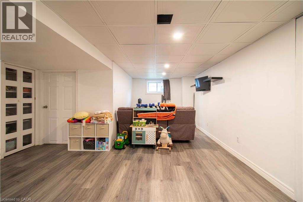 149 E 34TH Street, Hamilton, Ontario, L8V3W7 — Photo 14