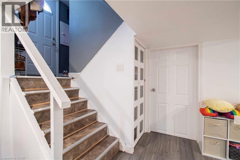 149 E 34TH Street, Hamilton, Ontario, L8V3W7 — Photo 24