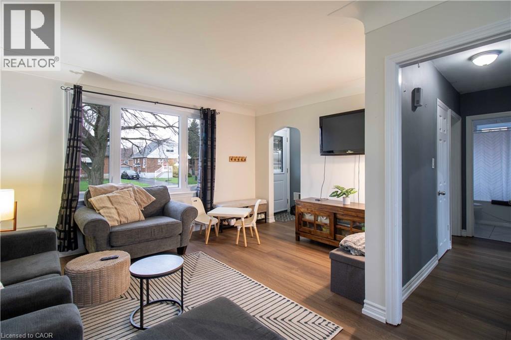 149 E 34TH Street, Hamilton, Ontario, L8V3W7 — Photo 26