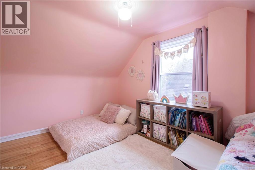 149 E 34TH Street, Hamilton, Ontario, L8V3W7 — Photo 32