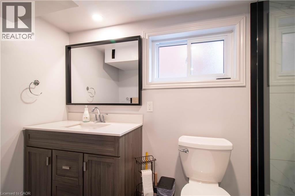 149 E 34TH Street, Hamilton, Ontario, L8V3W7 — Photo 34