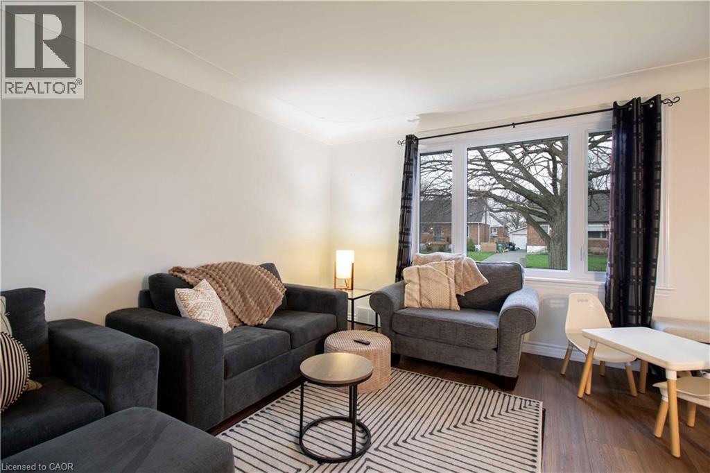 149 E 34TH Street, Hamilton, Ontario, L8V3W7 — Photo 9