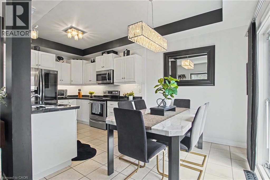 60 CLOVERLEAF Drive Unit# 31, Ancaster, Ontario, L9K1S8 — Photo 12