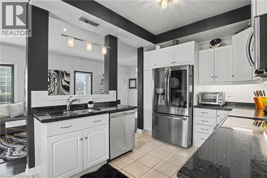 60 CLOVERLEAF Drive Unit# 31, Ancaster, Ontario, L9K1S8 — Photo 14