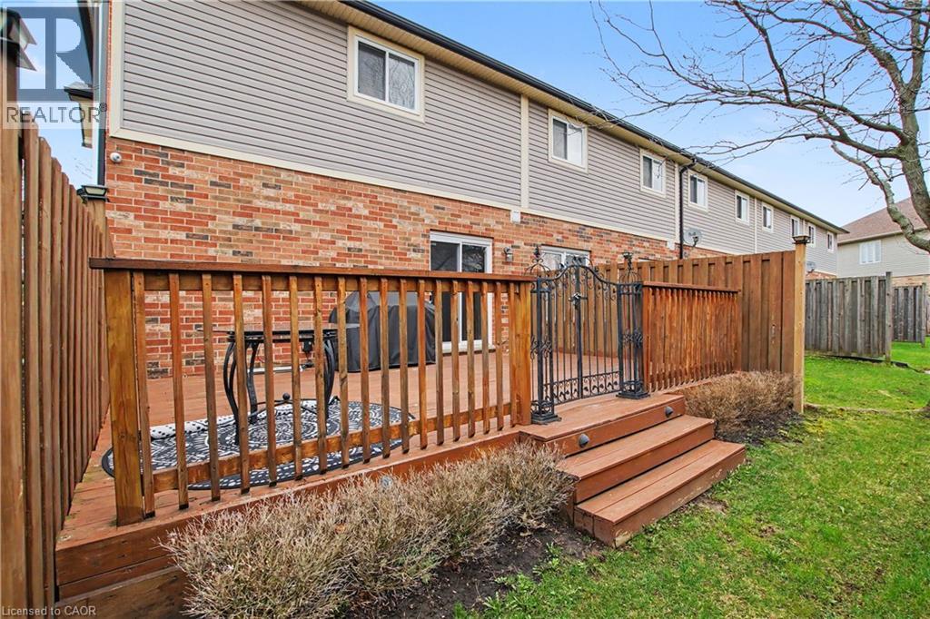 60 CLOVERLEAF Drive Unit# 31, Ancaster, Ontario, L9K1S8 — Photo 34