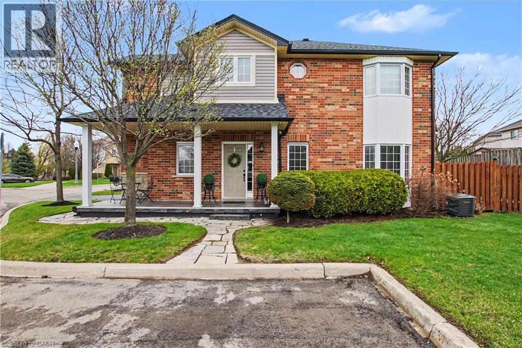 60 CLOVERLEAF Drive Unit# 31, Ancaster, Ontario, L9K1S8 — Photo 4