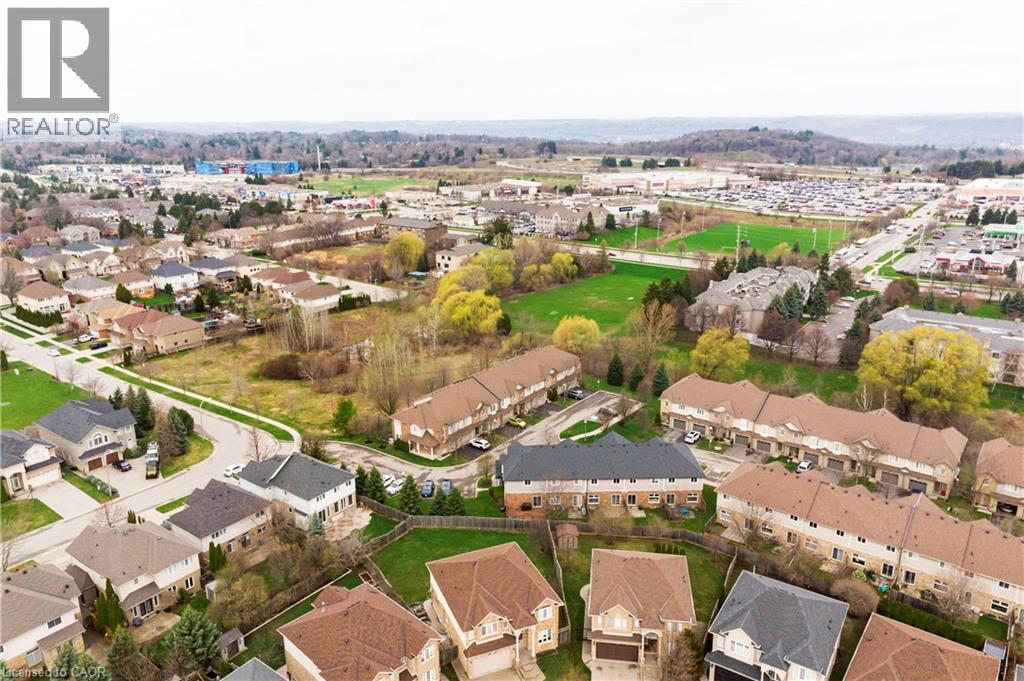 60 CLOVERLEAF Drive Unit# 31, Ancaster, Ontario, L9K1S8 — Photo 45