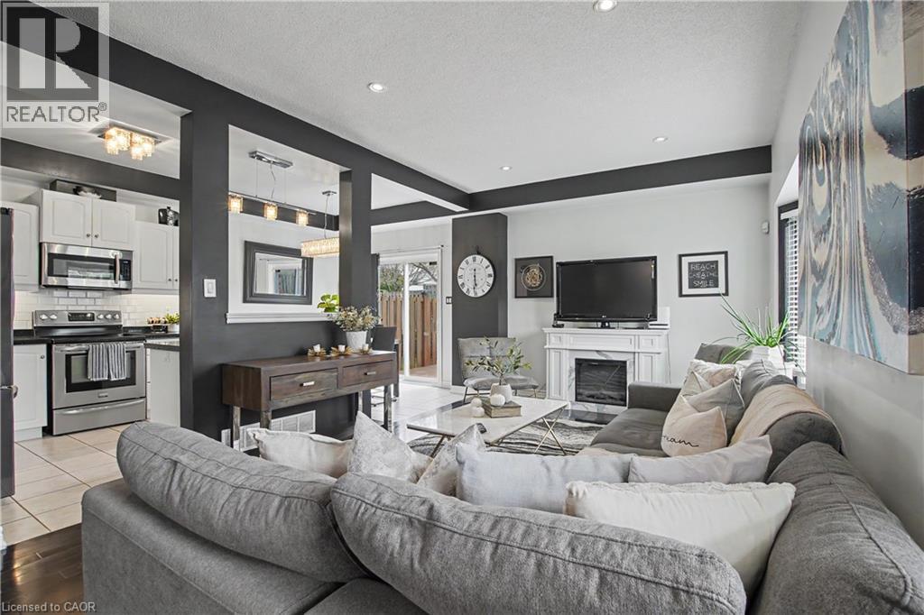 60 CLOVERLEAF Drive Unit# 31, Ancaster, Ontario, L9K1S8 — Photo 7