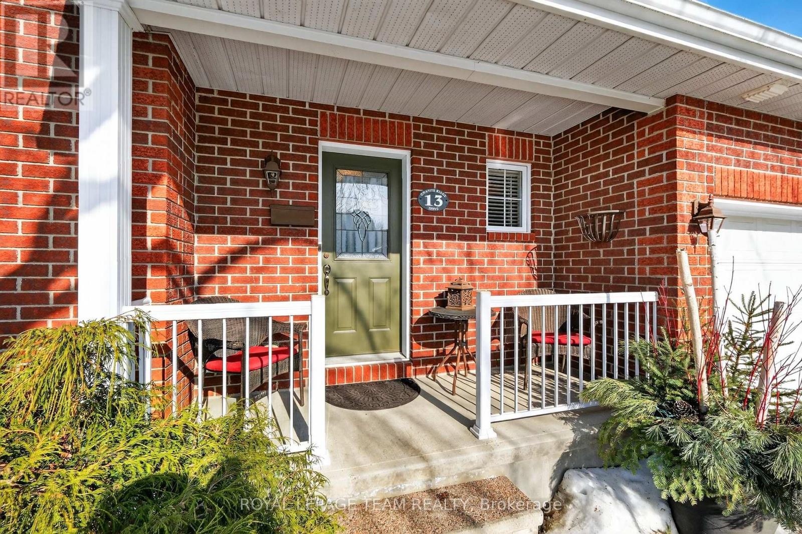 13 GRANITE RIDGE DRIVE, Ottawa, Ontario, K2S1Y2 — Photo 2