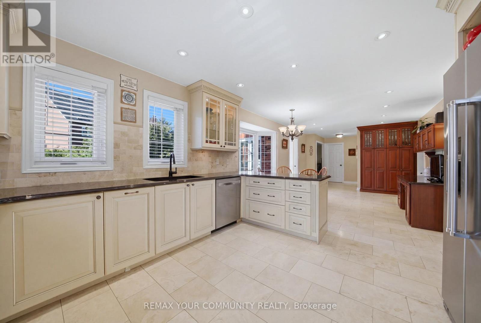 23 JOHN LYONS ROAD, Markham (Sherwood-Amberglen), Ontario, L3P3H3 — Photo 15