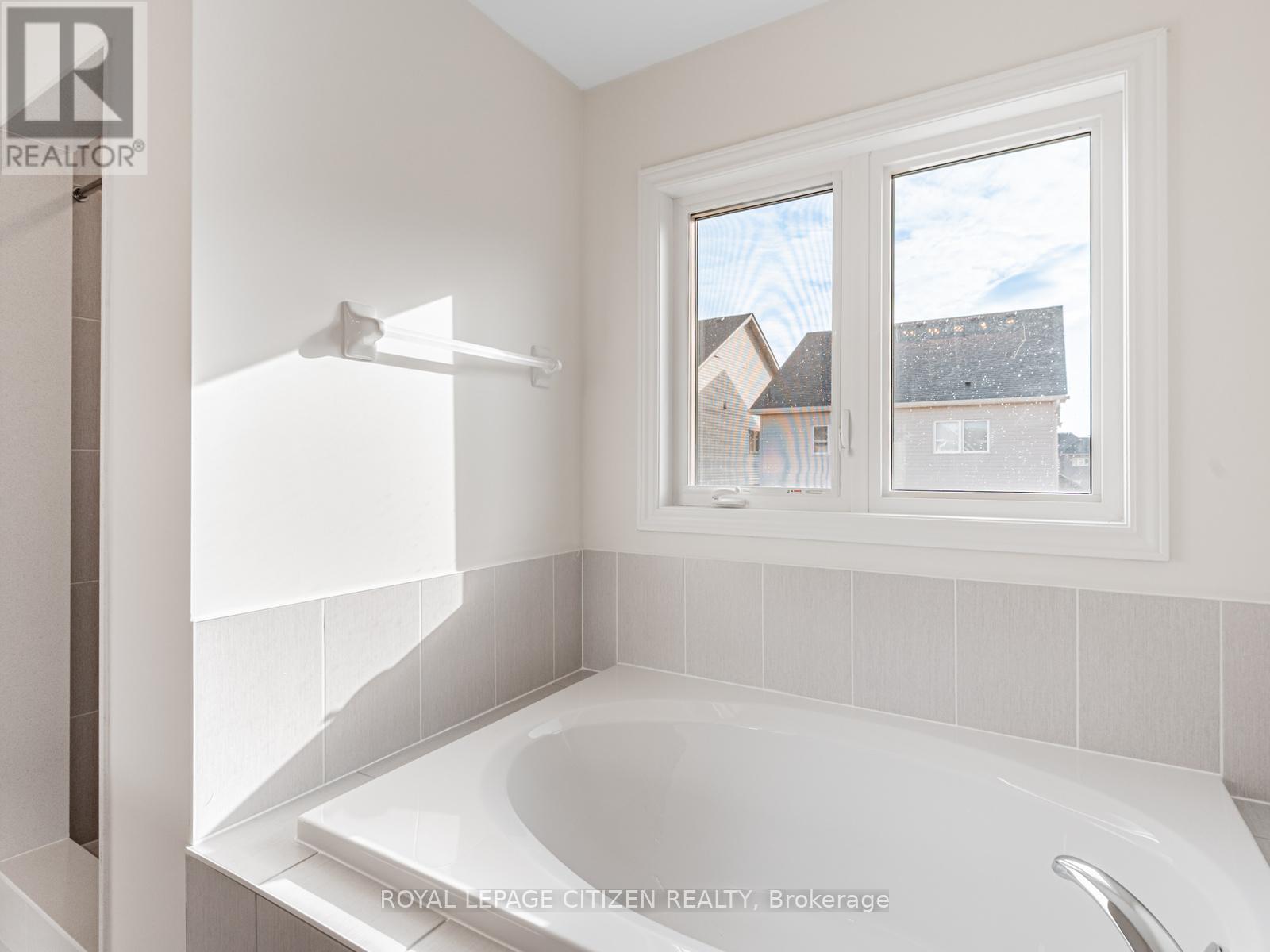 7 WAYNE ALLISON DRIVE, Georgina (Sutton & Jackson's Point), Ontario, L0E1R0 — Photo 30