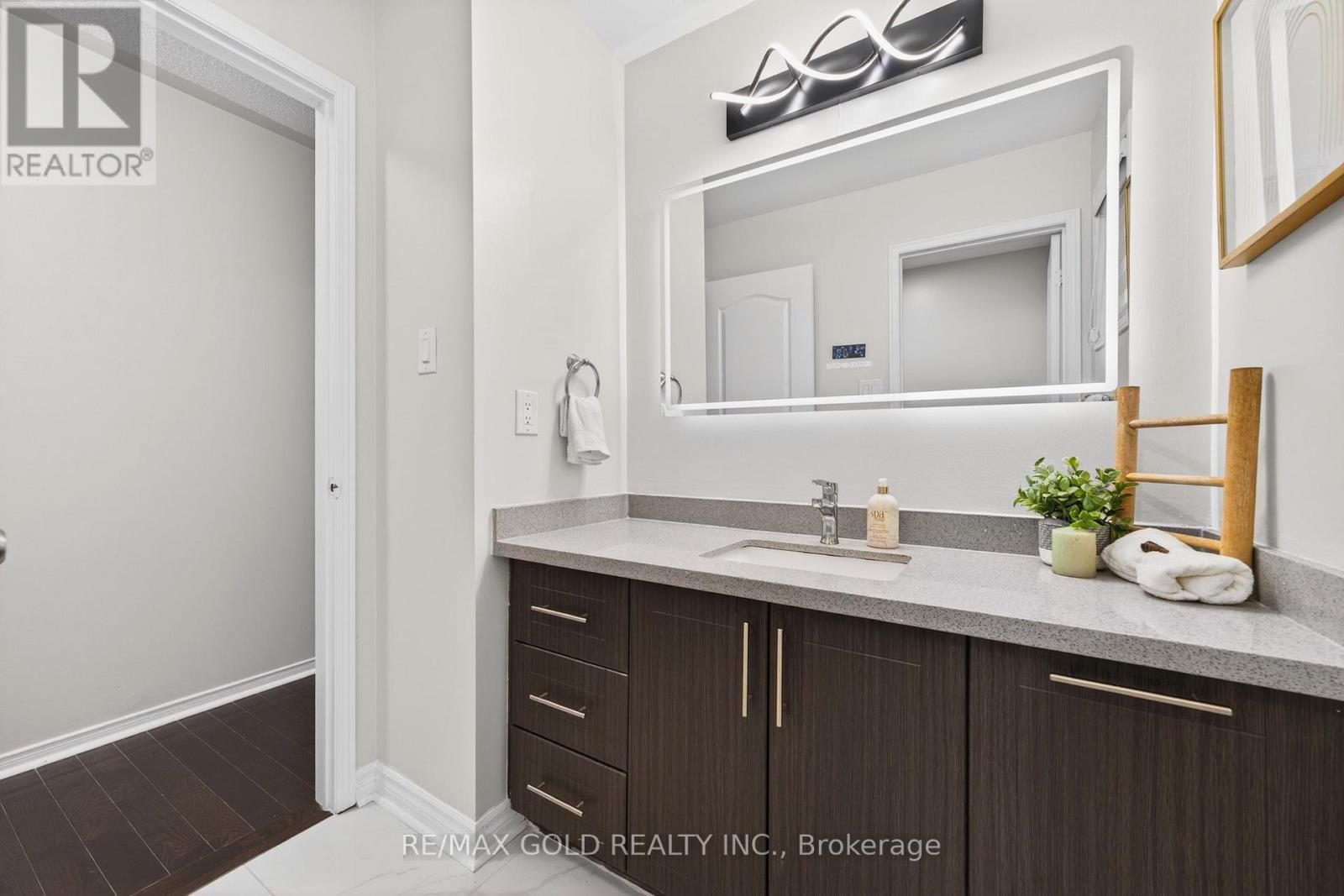 12 LINDERWOOD DRIVE, Brampton (Fletcher's Meadow), Ontario, L7A1R7 — Photo 32