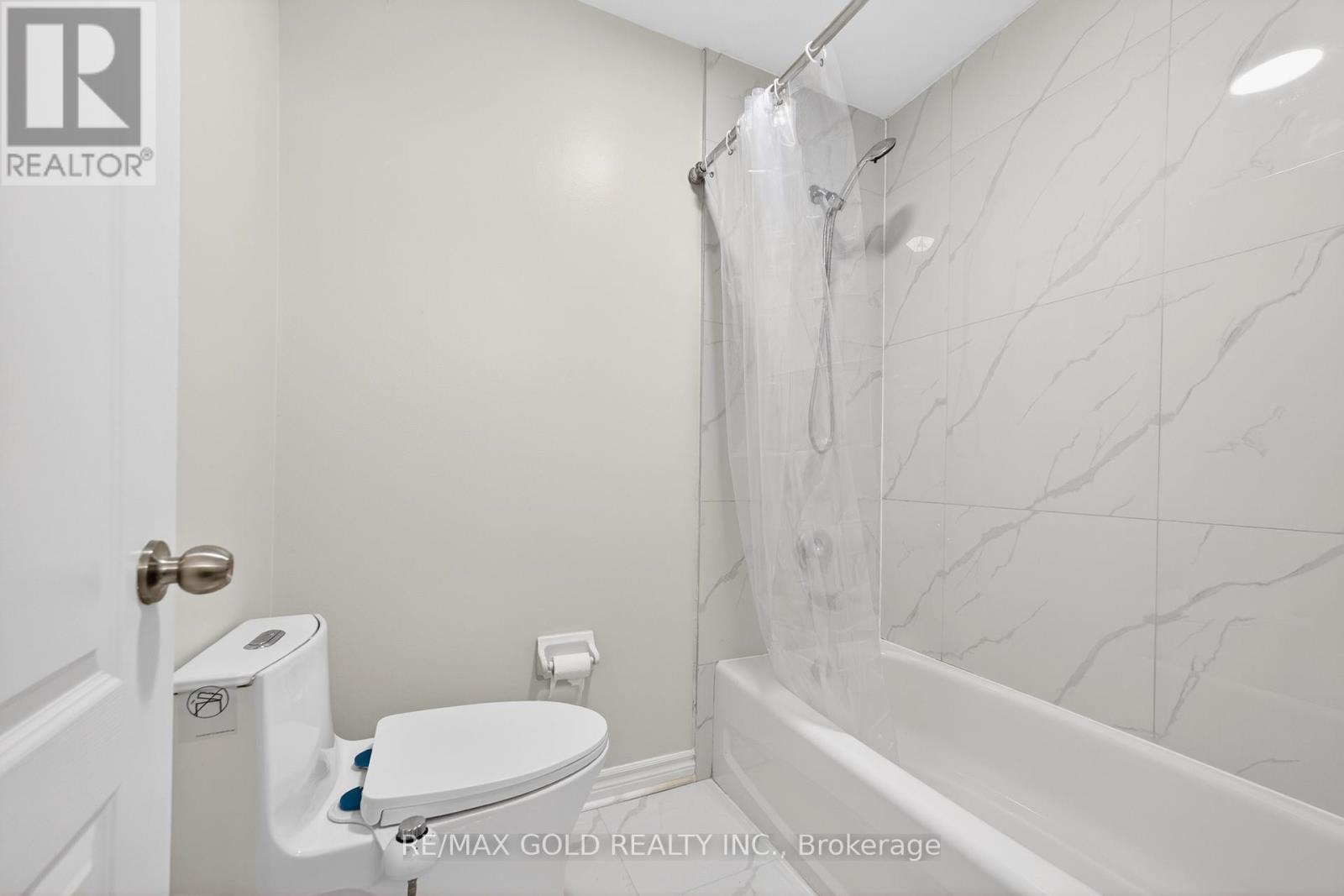 12 LINDERWOOD DRIVE, Brampton (Fletcher's Meadow), Ontario, L7A1R7 — Photo 47