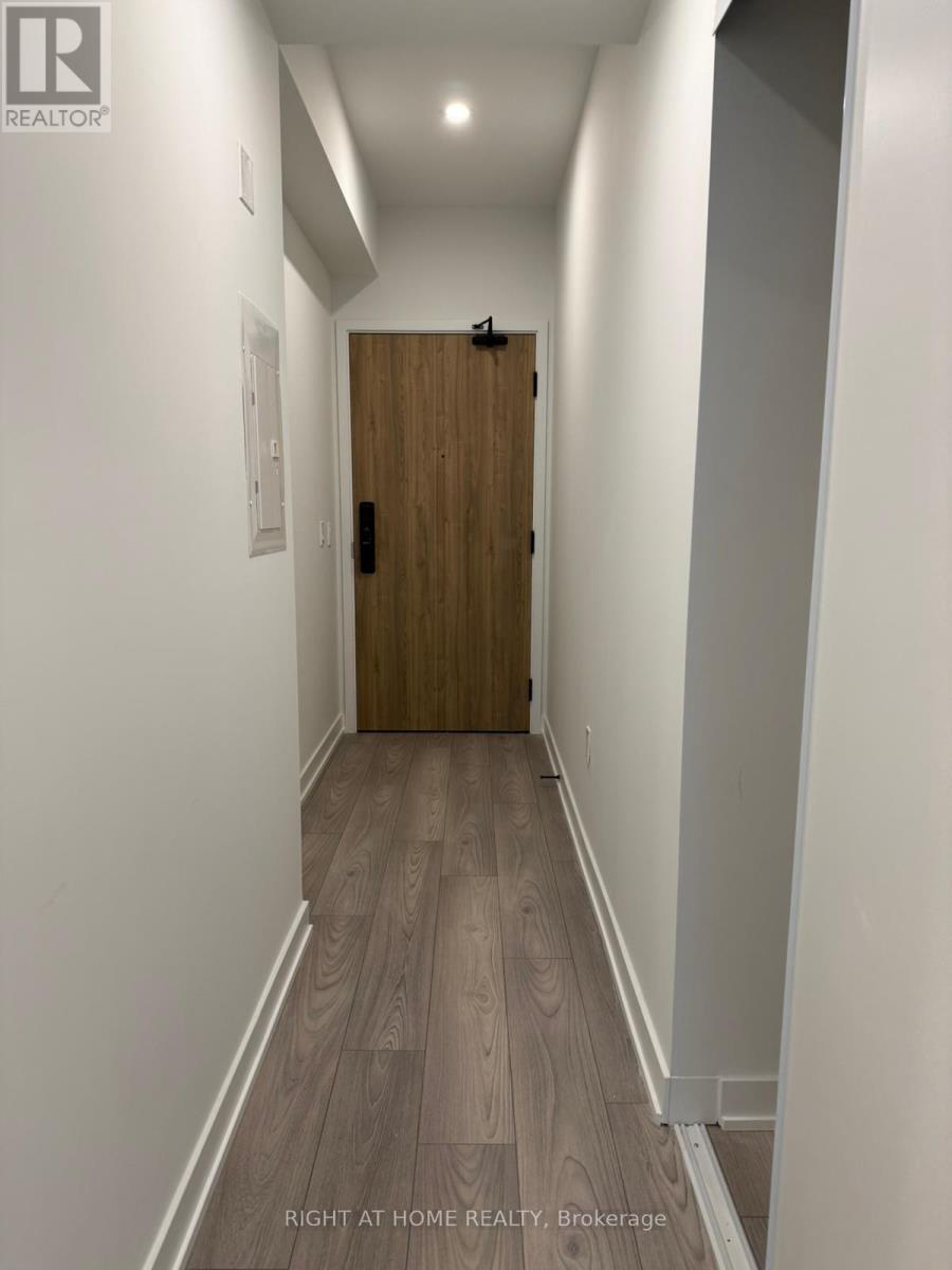 2409 - 1 FAIRVIEW ROAD, Mississauga (Mississauga Valleys), Ontario, L5A0B4 — Photo 3