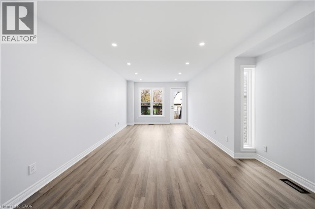 233B VINE Street, St. Catharines, Ontario, L2M4S9 — Photo 15