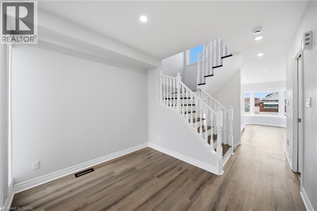 233B VINE Street, St. Catharines, Ontario, L2M4S9 — Photo 18