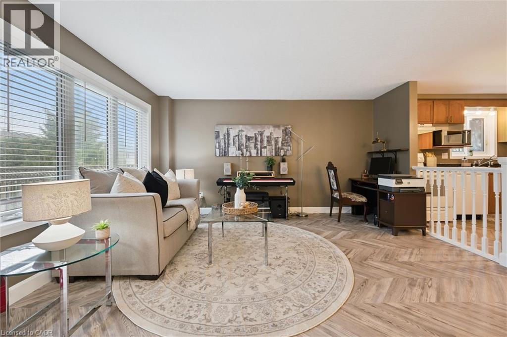 254 AUBURN Drive, Waterloo, Ontario, N2K3Z4 — Photo 7