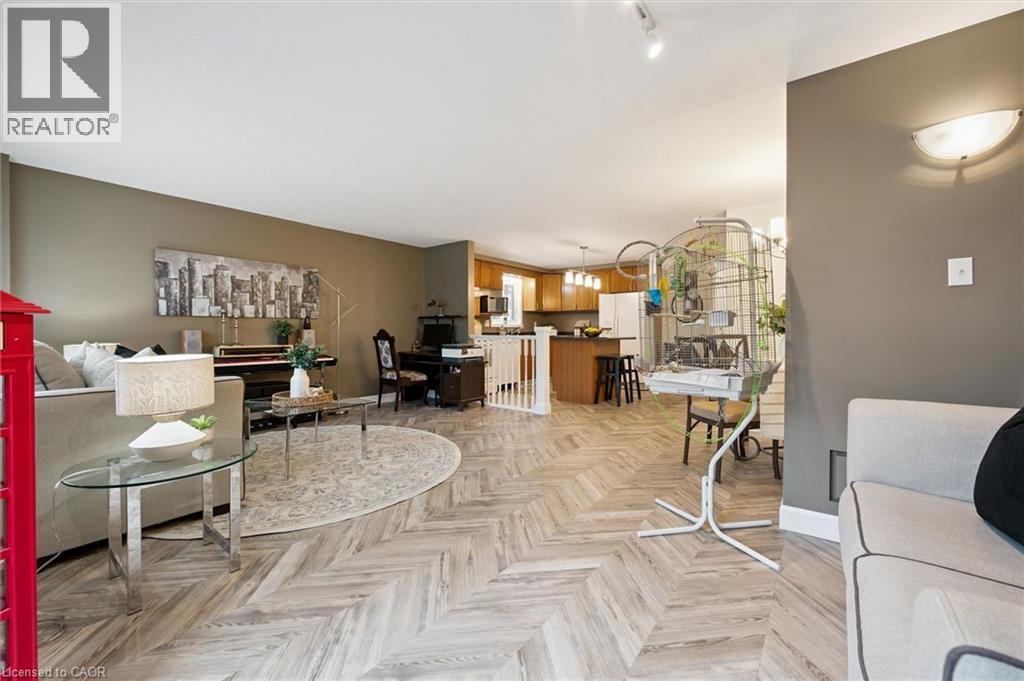 254 AUBURN Drive, Waterloo, Ontario, N2K3Z4 — Photo 9