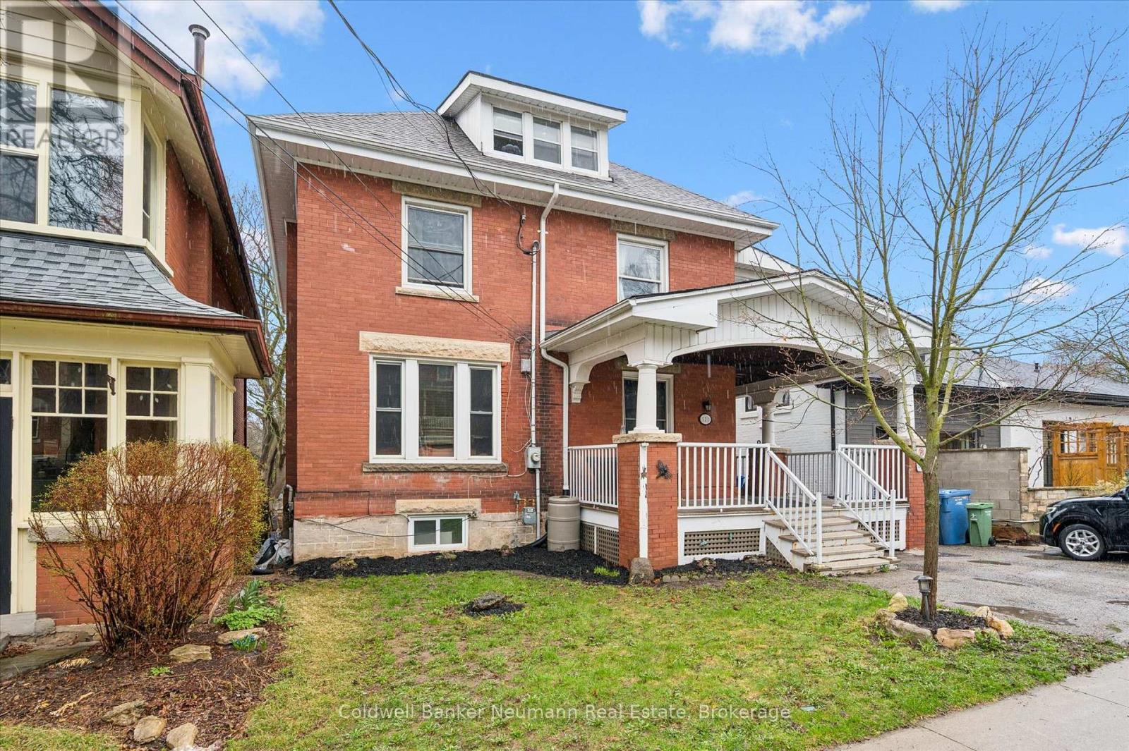 121 DUBLIN STREET N, Guelph (Downtown), Ontario, N1H4N5 — Photo 2