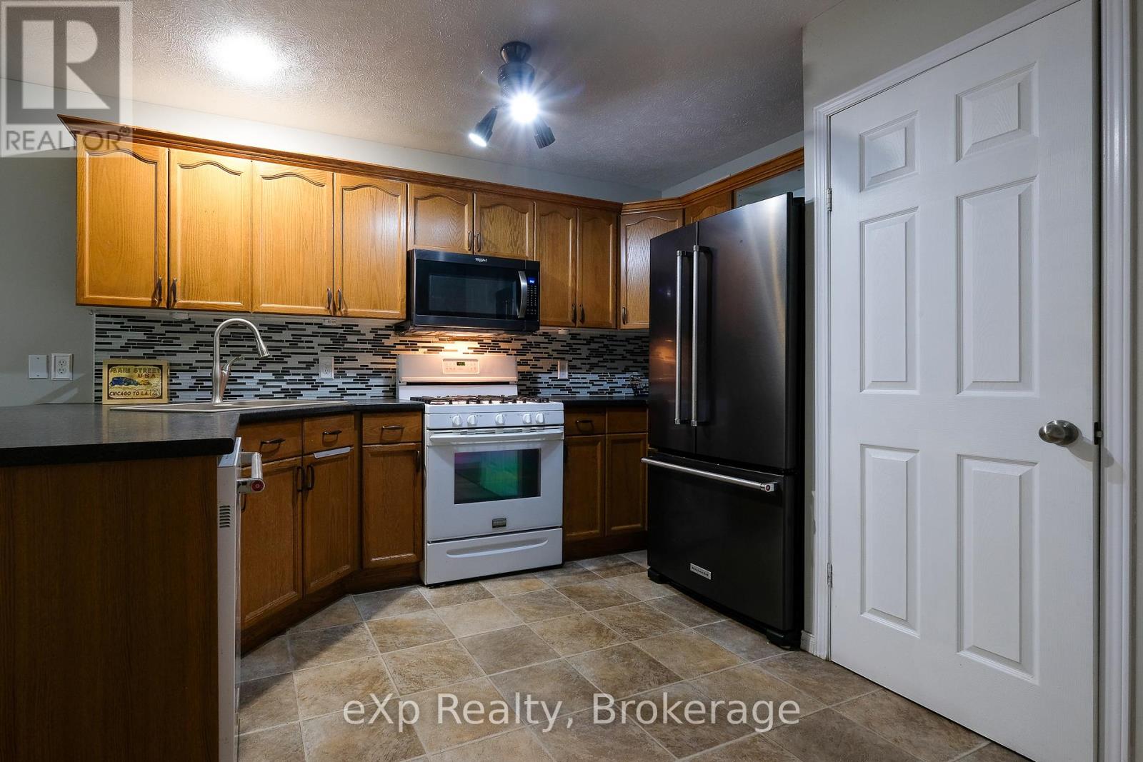 892 9TH AVENUE A E, Owen Sound, Ontario, N4K6Y6 — Photo 12