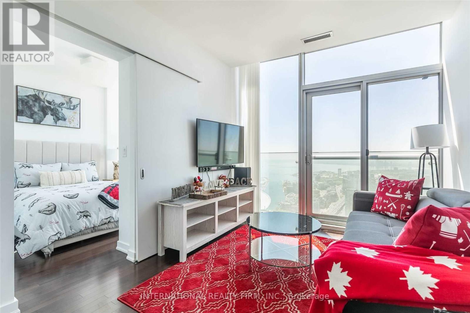 6707 - 14 YORK STREET, Toronto (Waterfront Communities), Ontario, M5J2Z2 — Photo 4