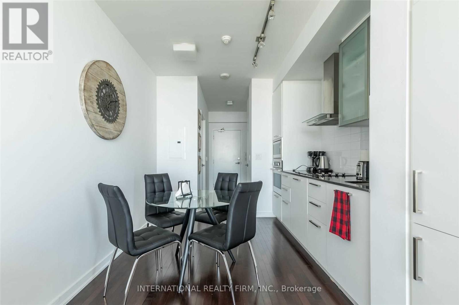 6707 - 14 YORK STREET, Toronto (Waterfront Communities), Ontario, M5J2Z2 — Photo 8