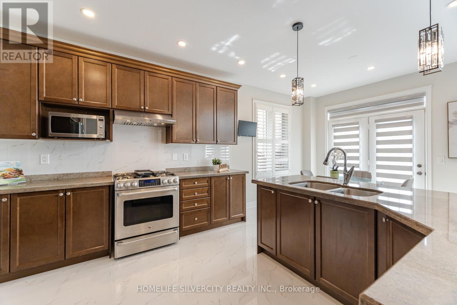 80 SCOTCHMERE CRESCENT, Brampton (Bram East), Ontario, L6P3A6 — Photo 10