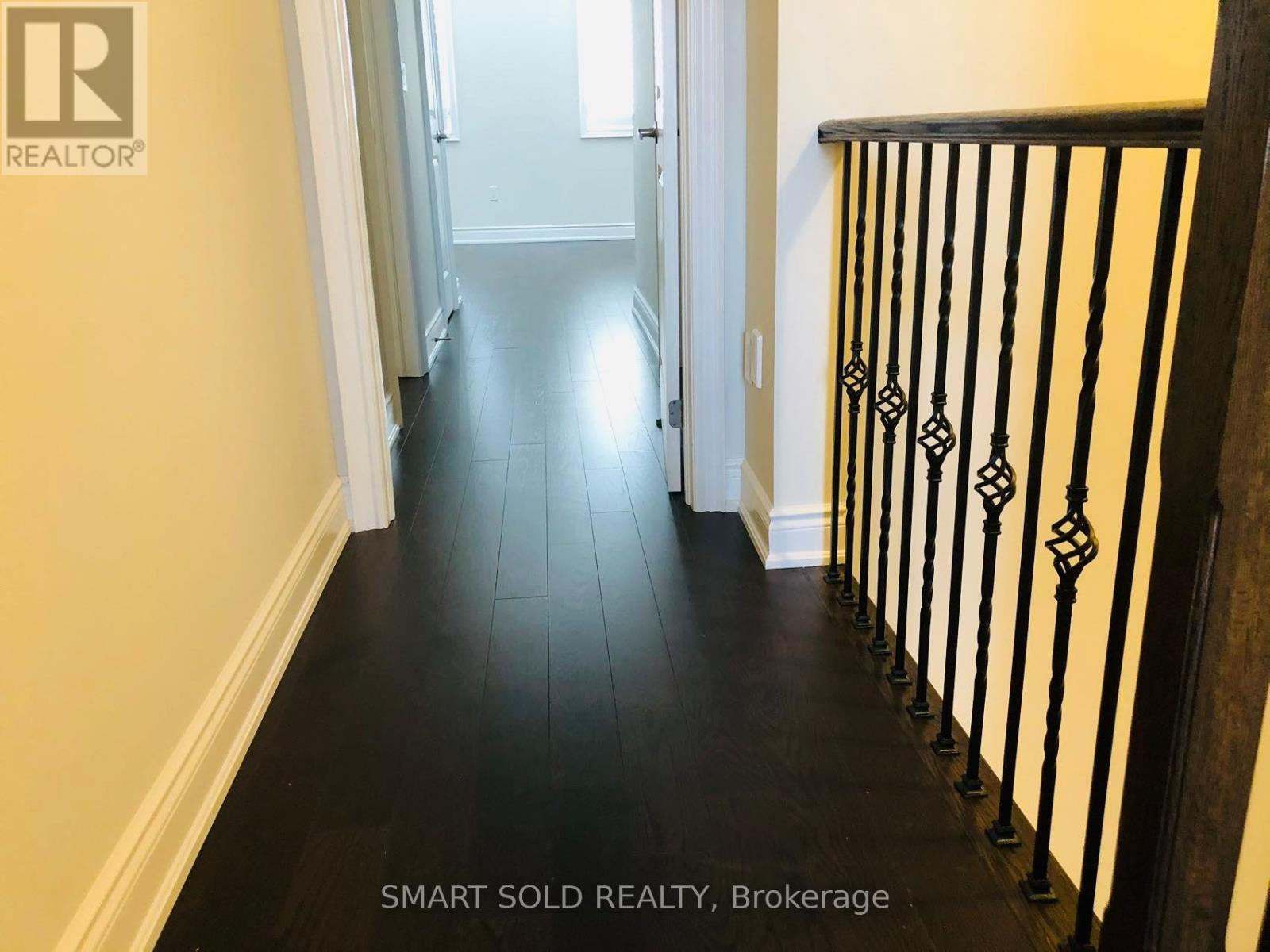 3221 POST ROAD, Oakville (GO Glenorchy), Ontario, L6H0V5 — Photo 2